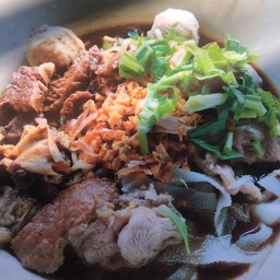 AAAก๋วยเตี๋ยวเนื้อตุ๋น&กะเพรา