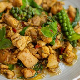 แกงป่าไก่ผัดแห้ง