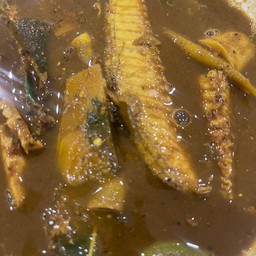 แกงไตปลารสชาติอร่อย + ขนมจีน + ผักสด