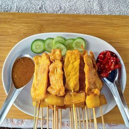 ตาจุ๋ม...หมูสะเต๊