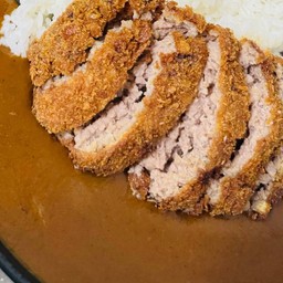 ข้าวแกงกะหรี่เนื้อบดทอด