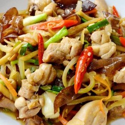 ไก่ผัดขิง