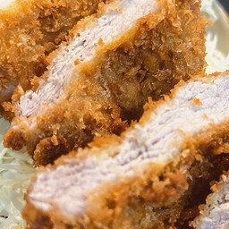 หมูสันในทอดพร้อมข้าว