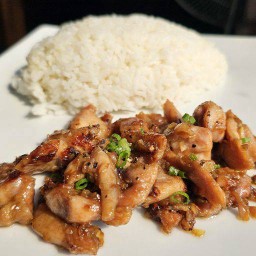 ข้าวไก่พริกไทยดำ