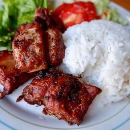 ข้าวซี่โครงหมูทอด
