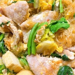 [อร่อยซ่ากับโค้ก] สุกี้ หมู แห้ง +  โค้ก ออริจินัล (ขวด)