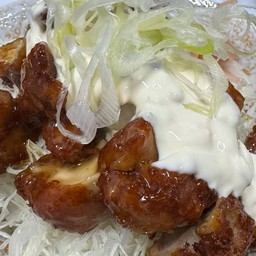 ข้าวไก่ทอดคลุกซอสนันบัง