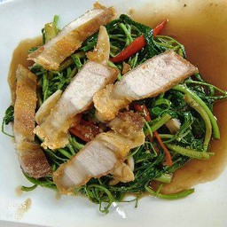 กะเฉดหมูกรอบ