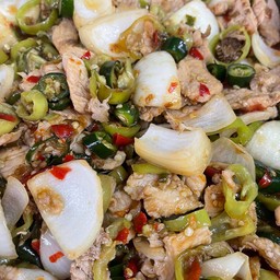 ผัดพริกหยวกหมู