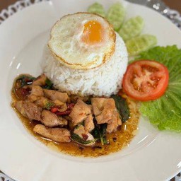 ข้าวกระเพราไก่
