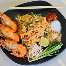 ผัดไทกุ้งก้ามกราม