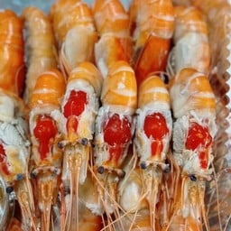 กุ้งแม่น้ำเผาหัวไข่ทุกตัว 14-17 ตัว (ครึ่งกิโลกรัม) พร้อมน้ำจิ้มฟรี