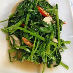 ผัดผักบุ้งไฟแดง