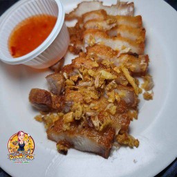 หมูสามชั้นทอดน้ำปลา