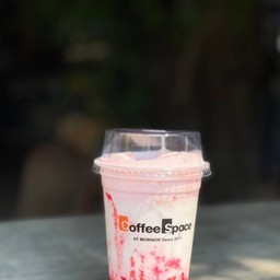 Strawberry fresh cheese