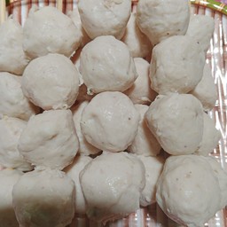 ลูกชิ้นเอ็นไก่