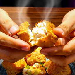 เต้าหู้ทอดเนื้อคัสตาร์ด