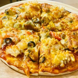 Pizza Seafood ชีสทะลัก