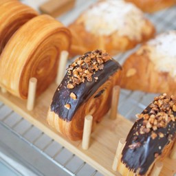 Timber Ring (Varlhona Dark Chocolate)