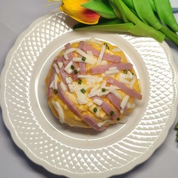 ข้าวไข่ข้นแฮมชีสส์