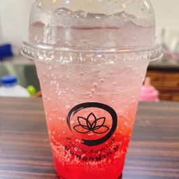 สตอเบอรี่โซดา