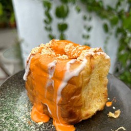 ปังชาไทยไส้ทะลัก