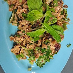 ลาบไก่อบโอ่ง