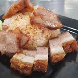 ข้าวหมูแดงผสมหมูกรอบ