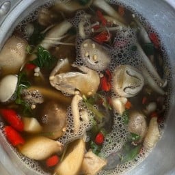 แกงเห็ดรวม