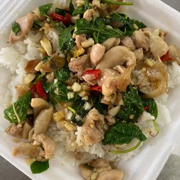 ข้าวกะเพราไก่