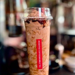 โอวัลติน ยีราฟปั่น