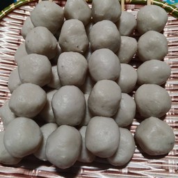 ลูกชิ้นปลากลม