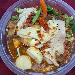 ก๊ะบีมหมี่คลุกไก่ฉีก ก๊ะบีมหมี่คลุกไก่ฉีก