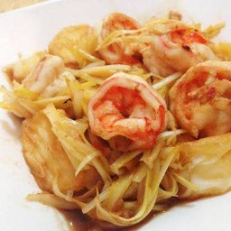 ผัดกุยฉ่ายขาวเต้าหู้กุ้ง