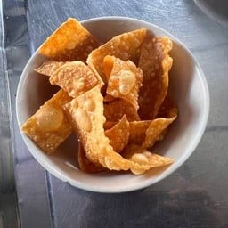 เกี้ยวกรอบ