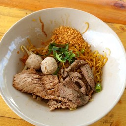 เตี๋ยวหมูน้ำตก-หมี่ขาว(แห้ง)