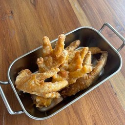 ตรีนไก่ทอด