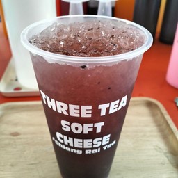 THREE TEA ตลาดไนท์ พลาซ่า 2 ตลาดไนท์ พลาซ่า 2