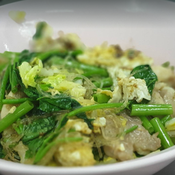 สุกี้แห้งไก่ + ปลาหมึก