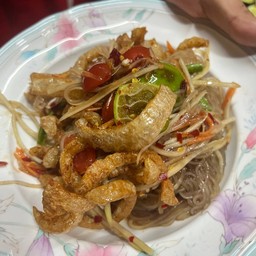 ตำเส้นเล็กหมูยอ(ไม่มีแคปหมู)