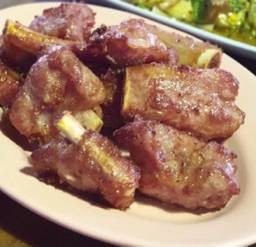 แหนมซี่โครงหมูทอด