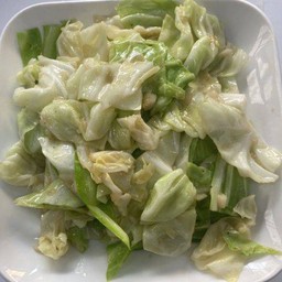กะหล่ำปลีผัดน้ำปลา