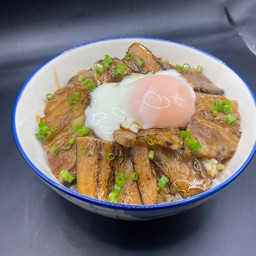 [อร่อยซ่ากับโค้ก] Brisket don +  โค้ก ออริจินัล (กระป๋อง) 