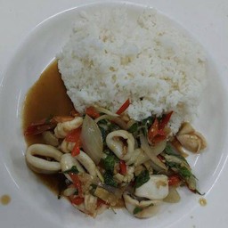 ข้าวกระเพราทะเล