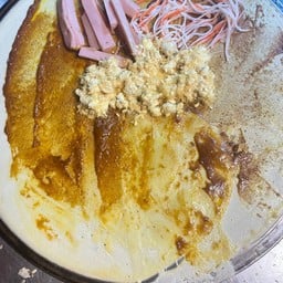พริกเผา,ไส้กรอก,ปูอัด,หมูหยอง