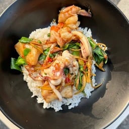 ข้าวราดผัดฉ่าทะเล