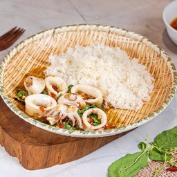 กะเพราปลาหมึก