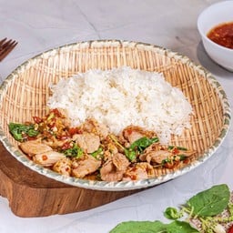 กะเพราหมูชิ้น