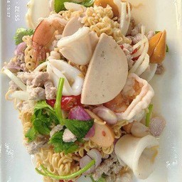 ยำมาม่ารวมมิตร