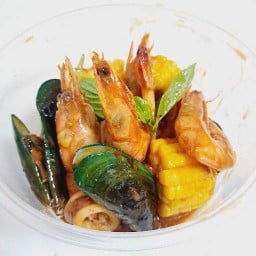 ข้าวโพดคลุกเนย คลองห้า